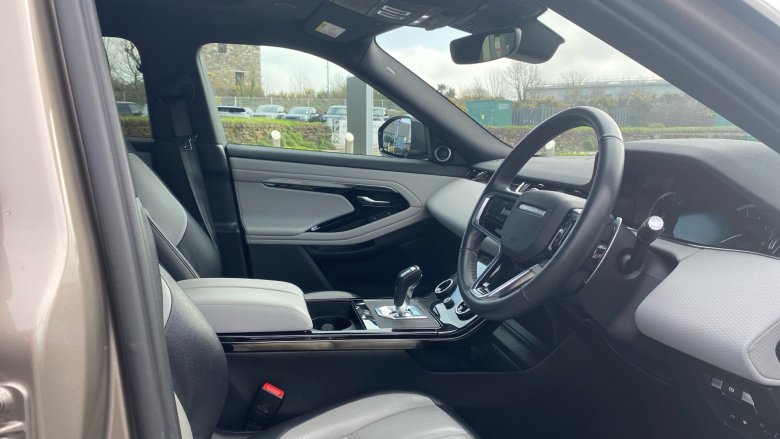 Land Rover Range Rover Evoque 1.5 P300e Evoque Edition 5dr Auto Hatchback